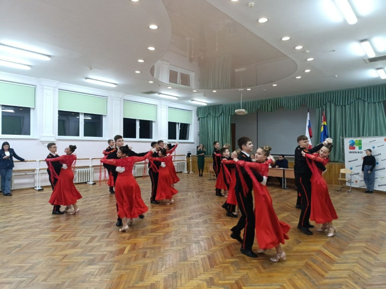 Финал кадетского бала.